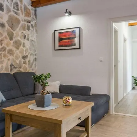 Villa Stone Holiday With Pool And Gorgeous Sea Views Rogoznica